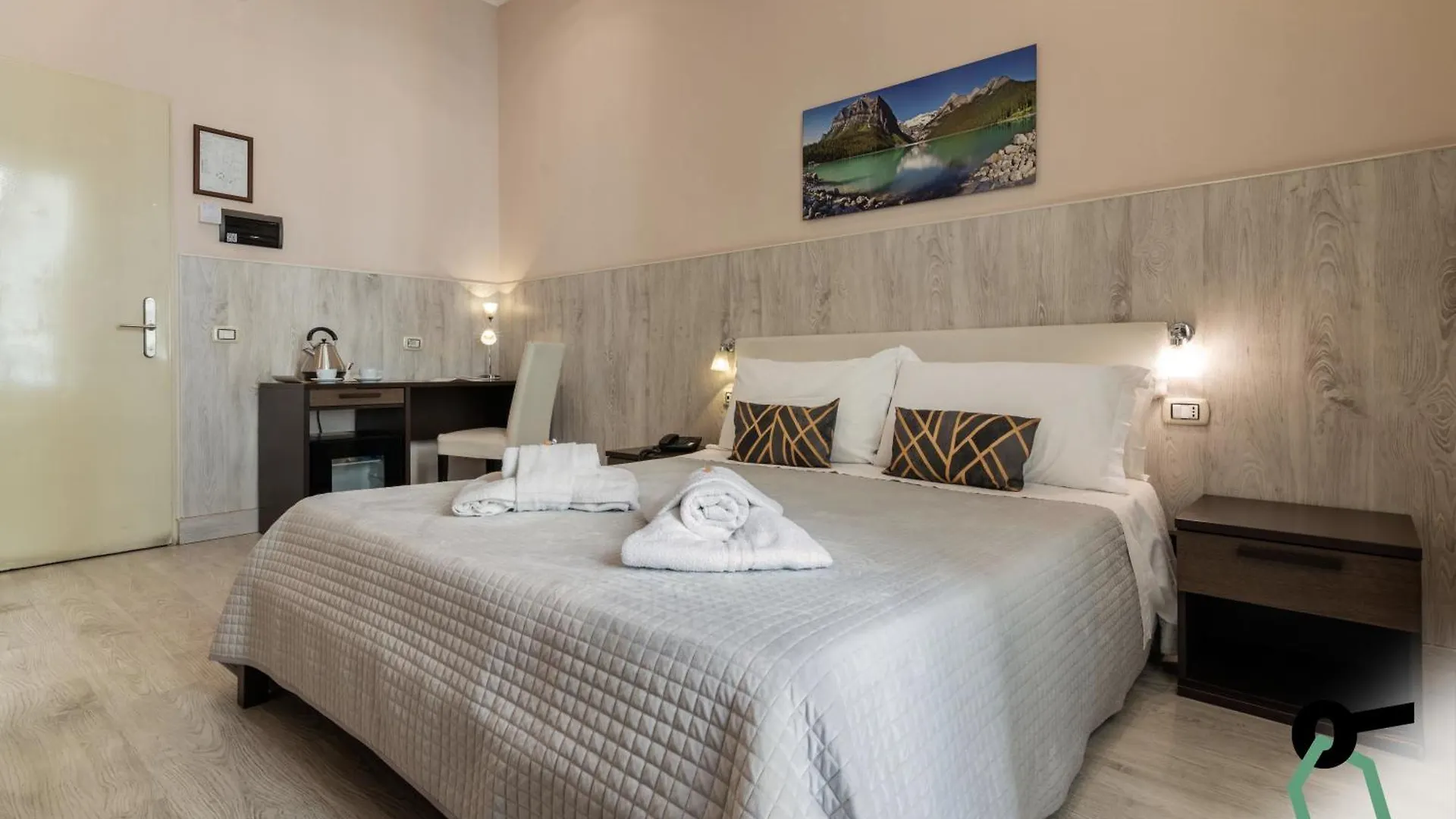 *** Hotel Hotiday Room Collection - Palermo Politeama Italia
