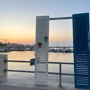 https://amare-angoli-di-puglia.barihotels.org