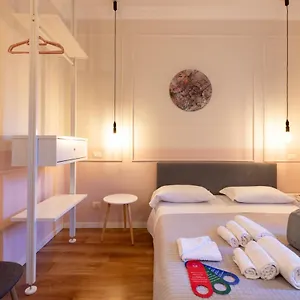 https://rdr-tortona-rooms.it-romehotels.com